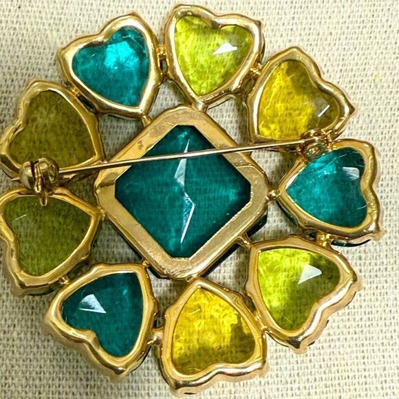 Vintage Set of Aqua Crystal & Sea Glass Gold-tone Necklace and Crystal Brooch. - Picture 7 of 7